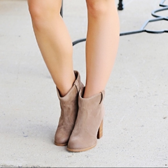 Cream Genuine Suede Western Chunky Heel Ankle Boot - Picture 3 of 8